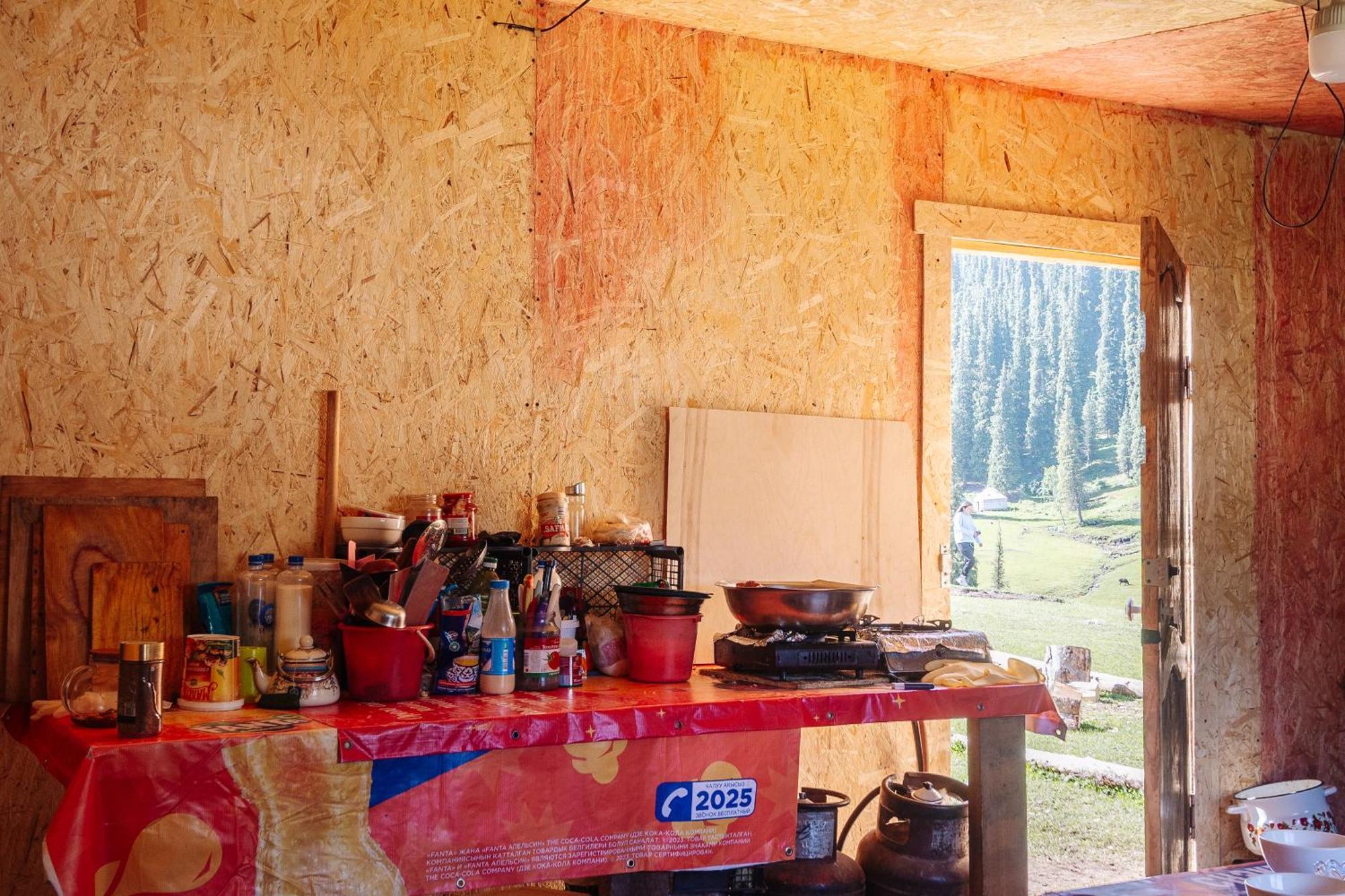 Eco Yurt Camp Arashan 호텔 Teploklyuchenka 외부 사진