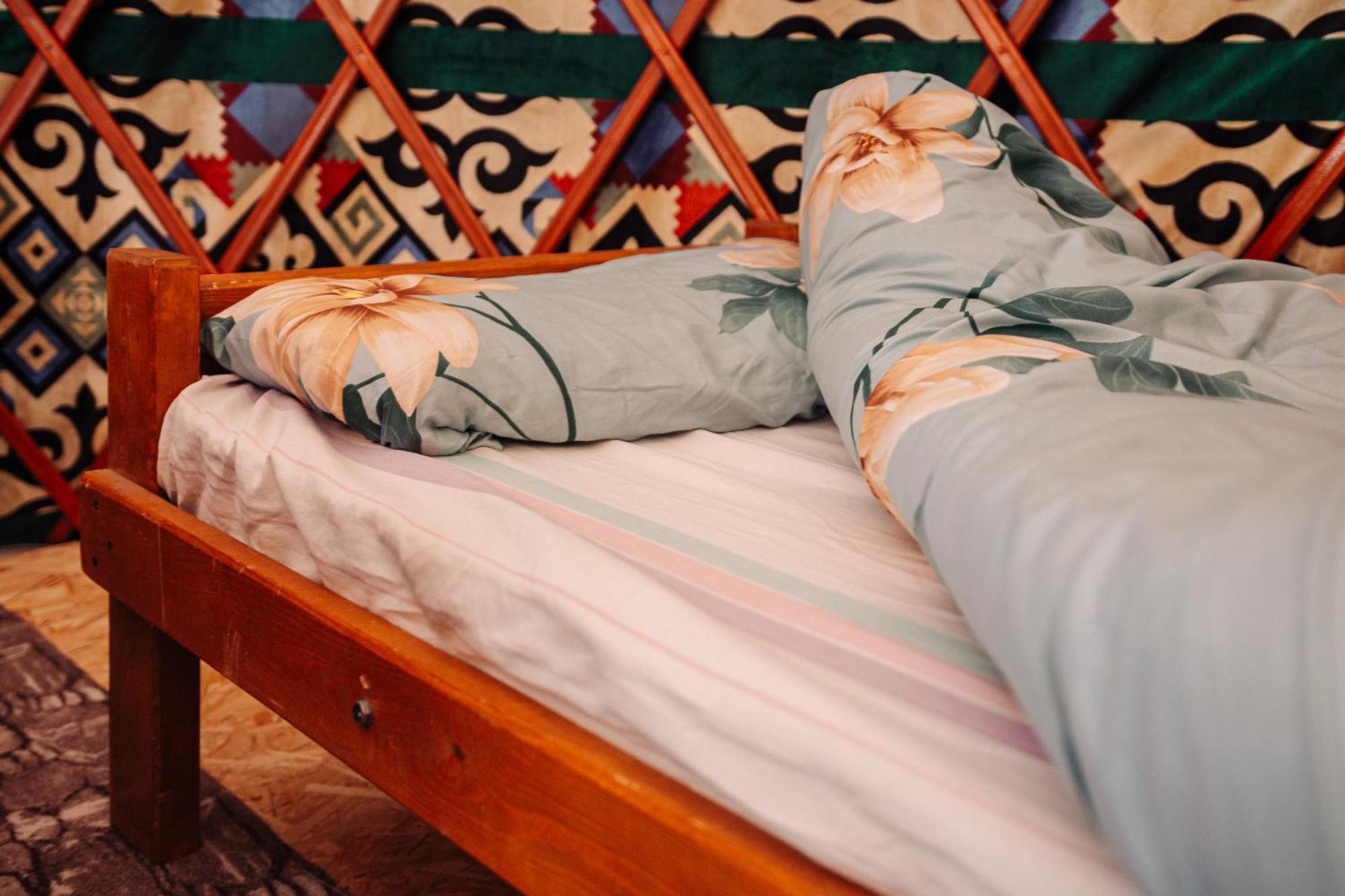 Eco Yurt Camp Arashan 호텔 Teploklyuchenka 외부 사진