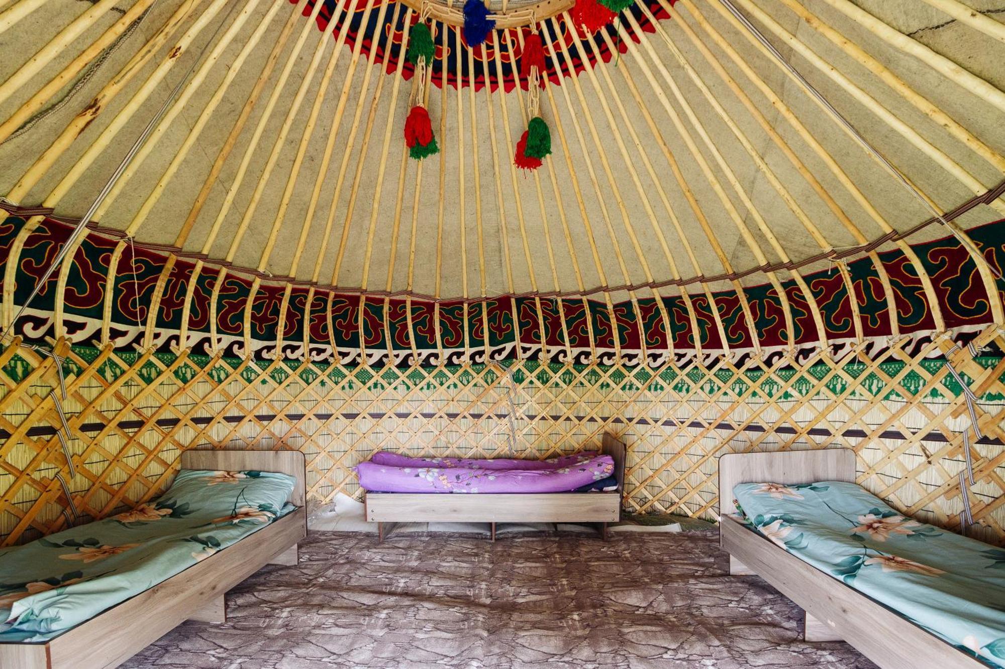Eco Yurt Camp Arashan 호텔 Teploklyuchenka 외부 사진