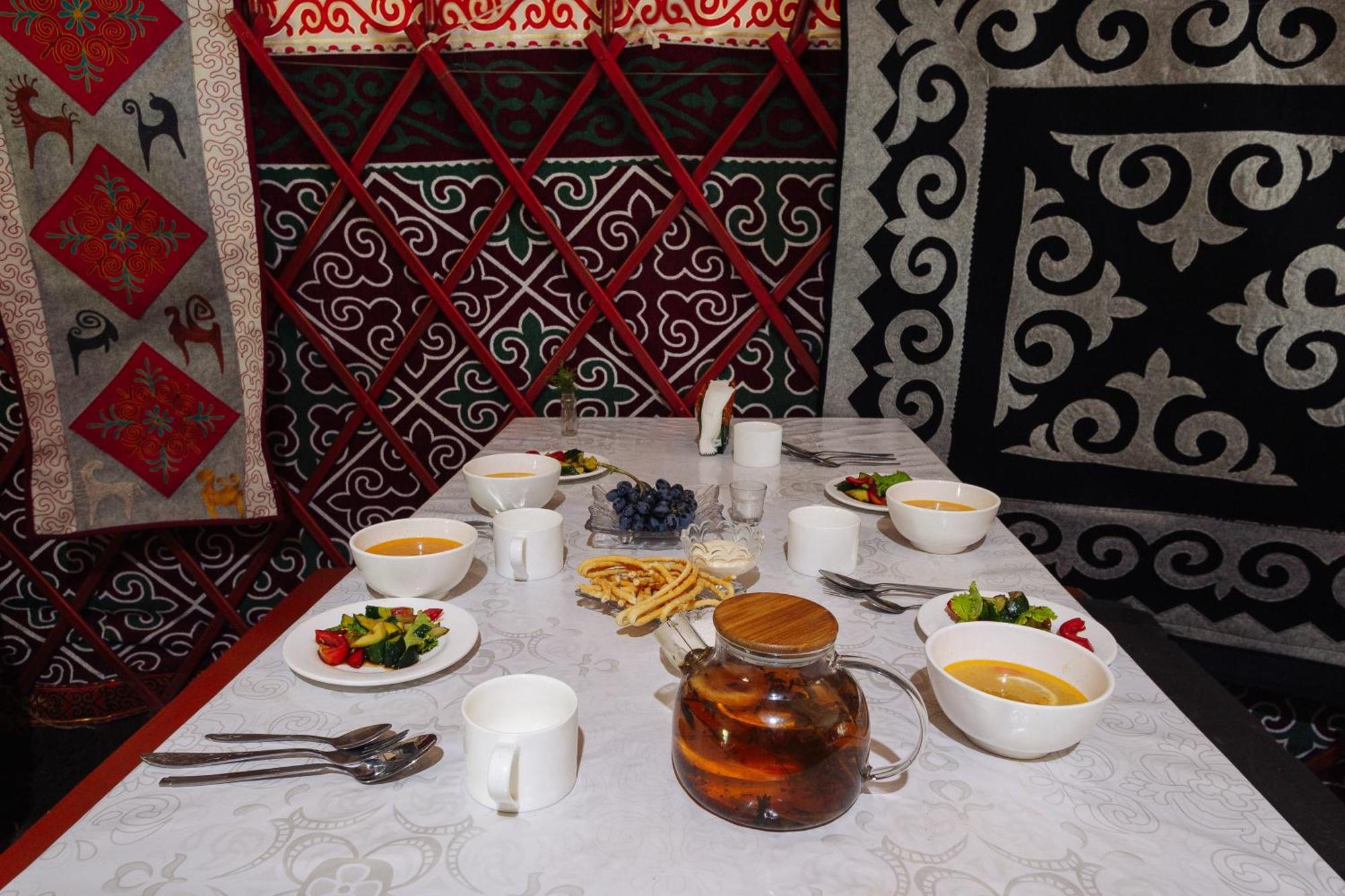 Eco Yurt Camp Arashan 호텔 Teploklyuchenka 외부 사진