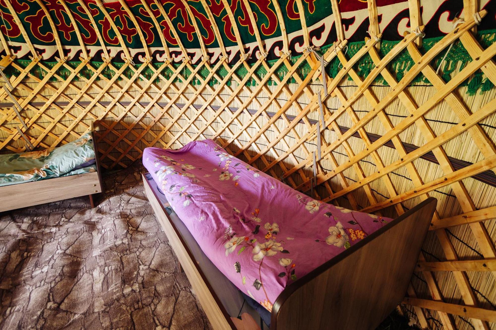 Eco Yurt Camp Arashan 호텔 Teploklyuchenka 외부 사진