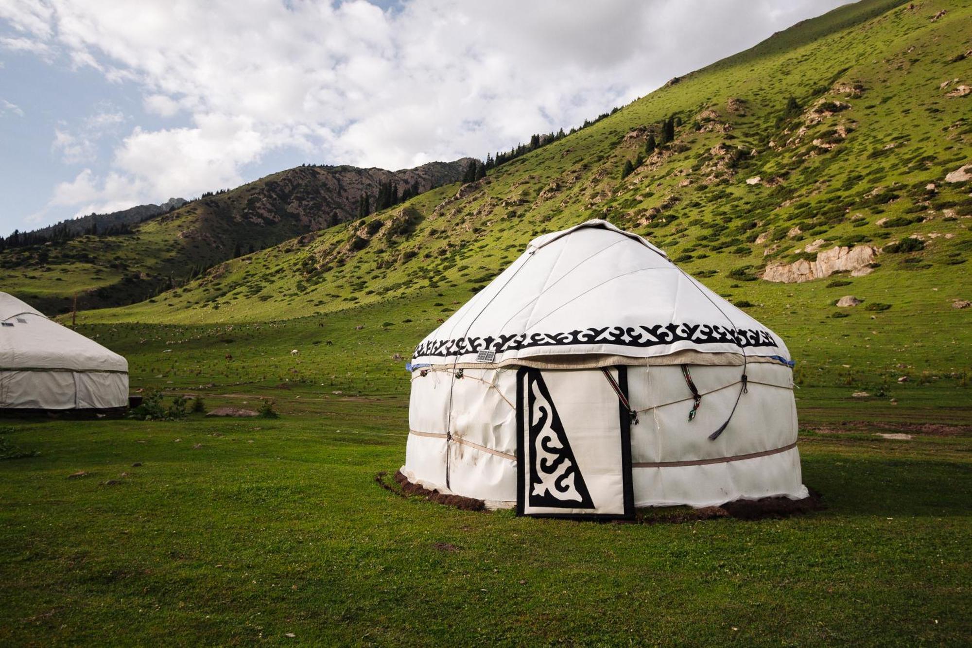 Eco Yurt Camp Arashan 호텔 Teploklyuchenka 외부 사진