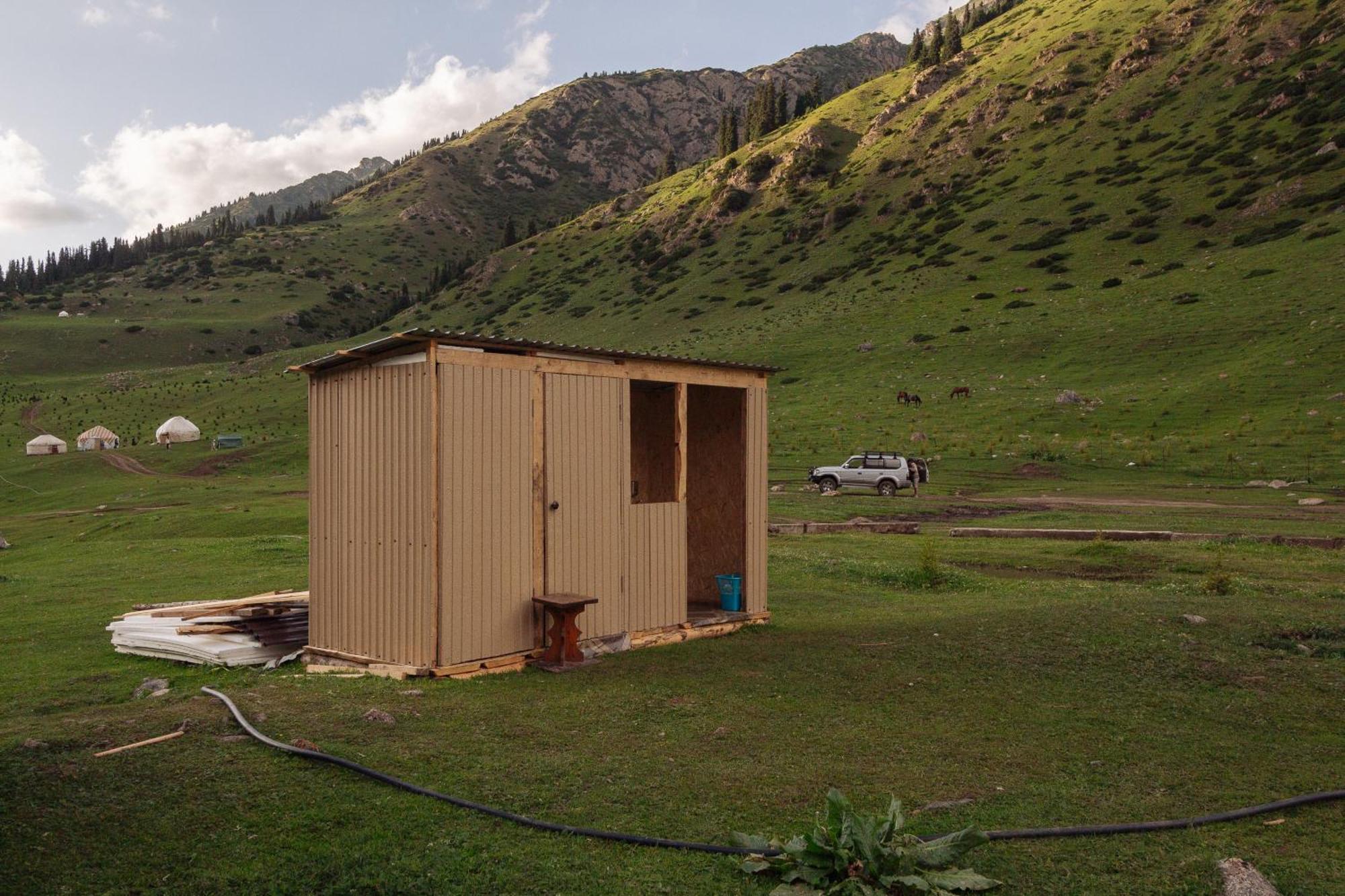 Eco Yurt Camp Arashan 호텔 Teploklyuchenka 외부 사진