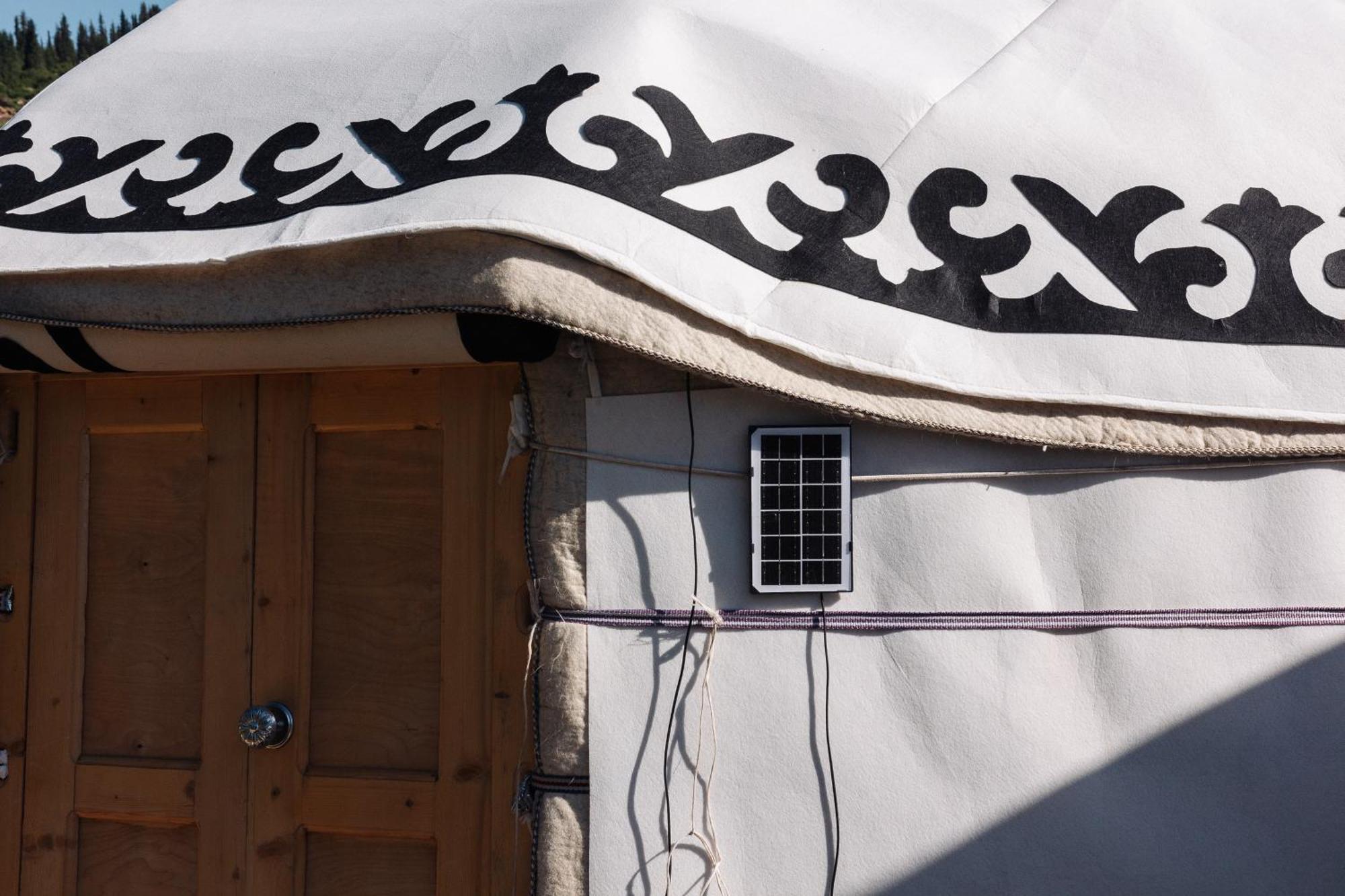 Eco Yurt Camp Arashan 호텔 Teploklyuchenka 외부 사진