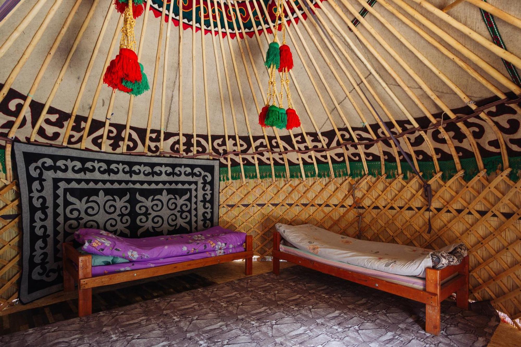 Eco Yurt Camp Arashan 호텔 Teploklyuchenka 외부 사진