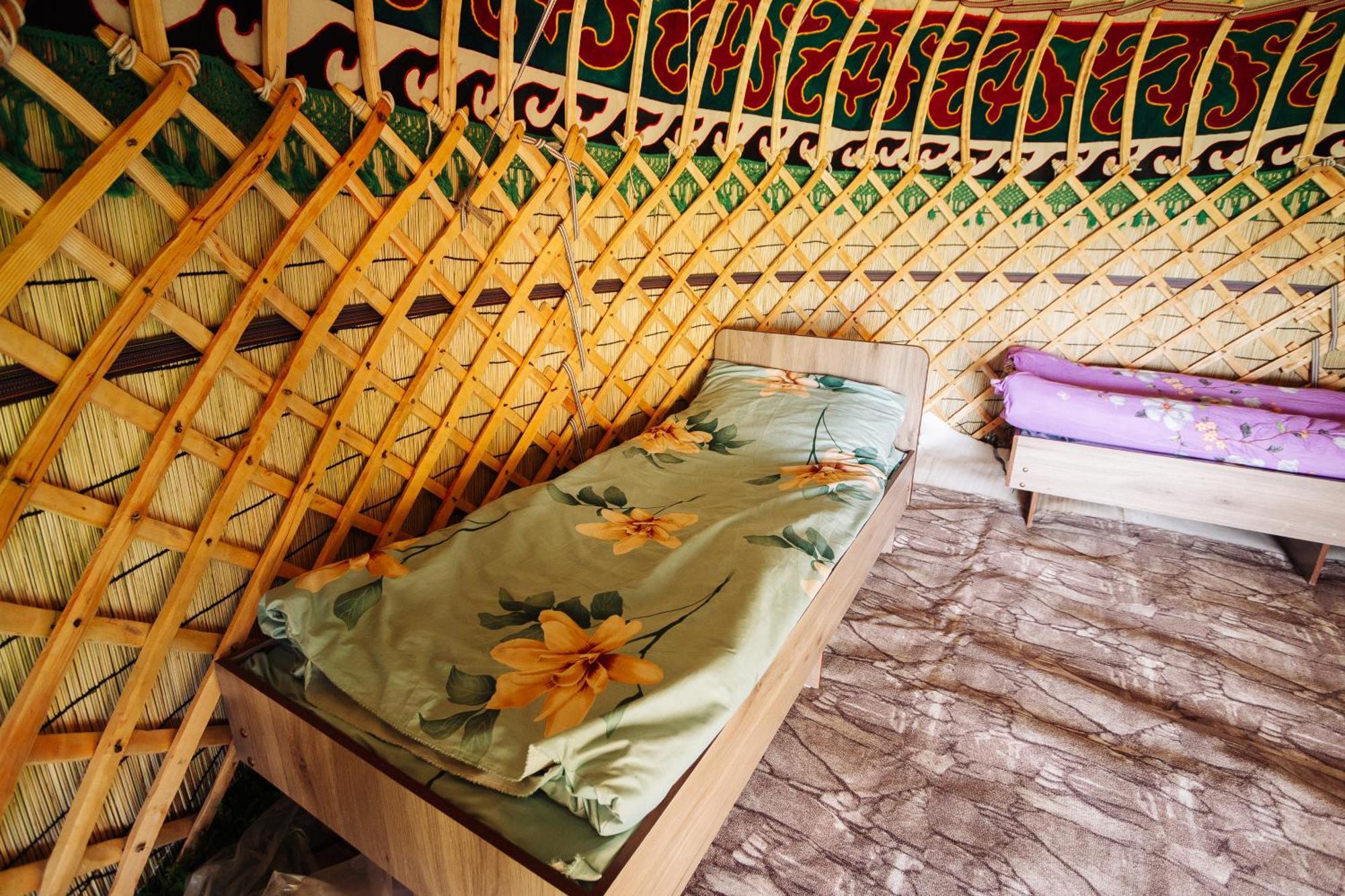 Eco Yurt Camp Arashan 호텔 Teploklyuchenka 외부 사진